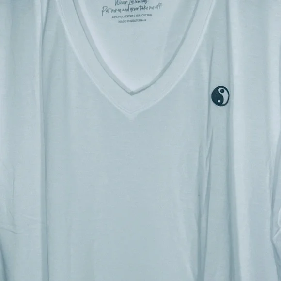 NWT Women’s White Torrid Peace Relaxed Fit Signature Jersey VNeck Tee - Picture 2 of 5